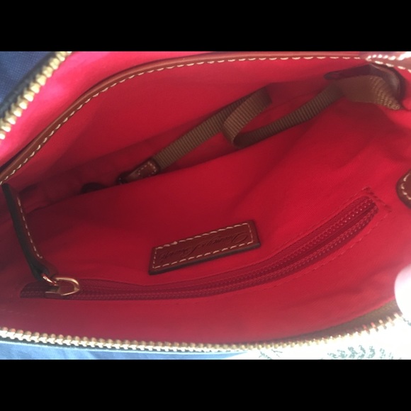 Dooney Bourke small pouchette black pebble purse - Picture 2 of 4